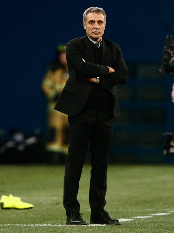 Fenerbahçeliler gülmeye hasret