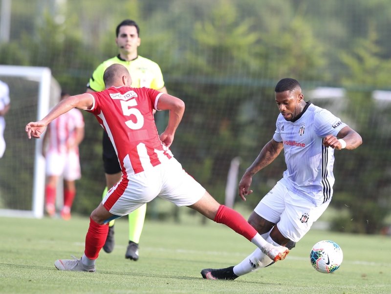 Beşiktaş gençleriyle güldü!