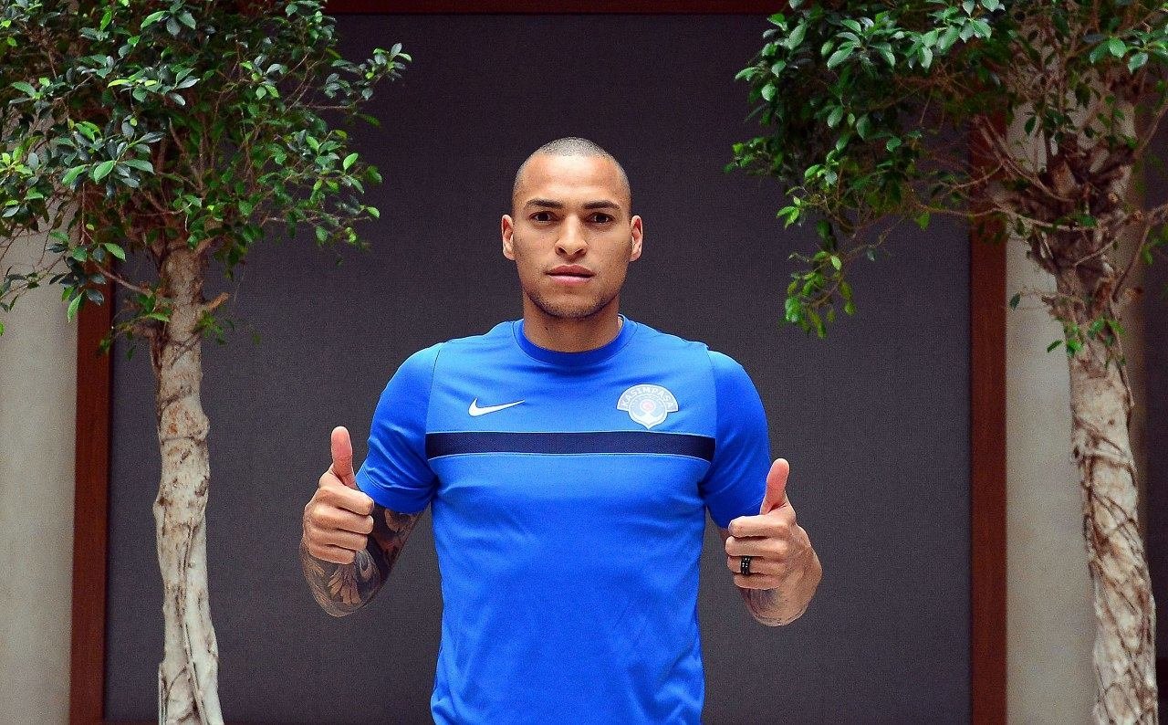 Beşiktaş’ta stopere 10 aday!