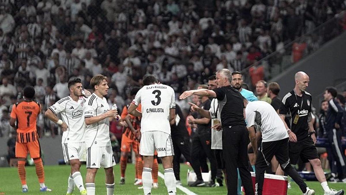 Beşiktaş-Shakhtar Donetsk maçı sonrası sert eleştiri! Beşiktaş-Shakhtar Donetsk maçı sonrası sert eleştiri!