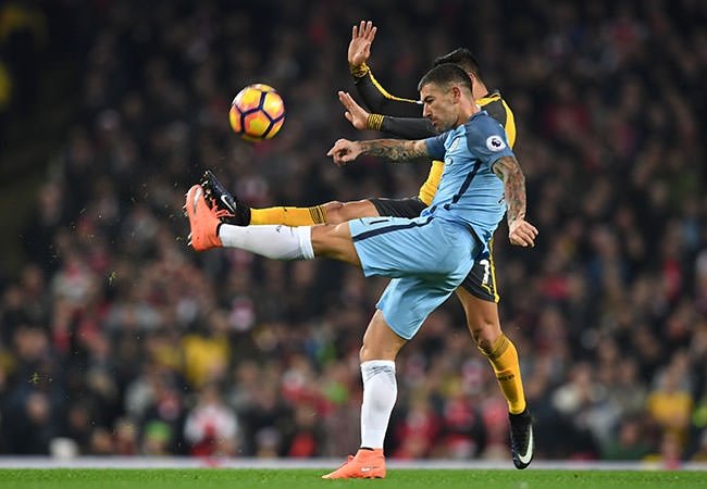 Galatasaray’dan Kolarov harekatı