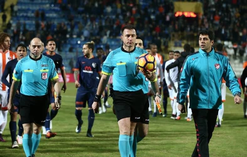 Süper Lig’e hakem hataları damga vurdu