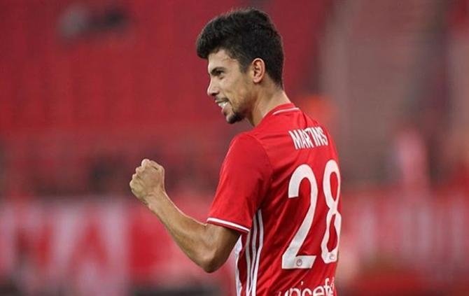 Okay Yokuşlu’nun yerine Andre Martins