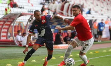 Antalya'da 4 kırmızı, 2 gol, kazanan yok!