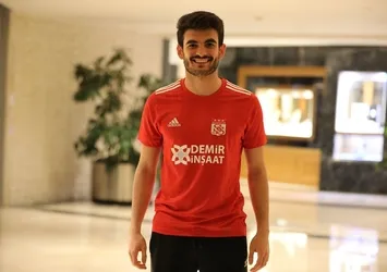 Beşiktaş Fatih Aksoy'u Sivasspor'a kiraladı
