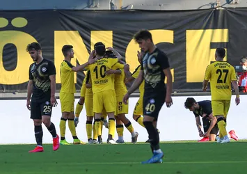 İstanbulspor'dan Osmanlıspor'a darbe!