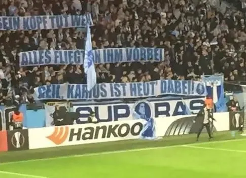 Malmö taraftarından Karius'a özel pankart - 2