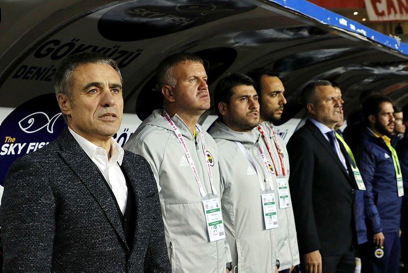 Fenerbahçe’de herkes satılık!