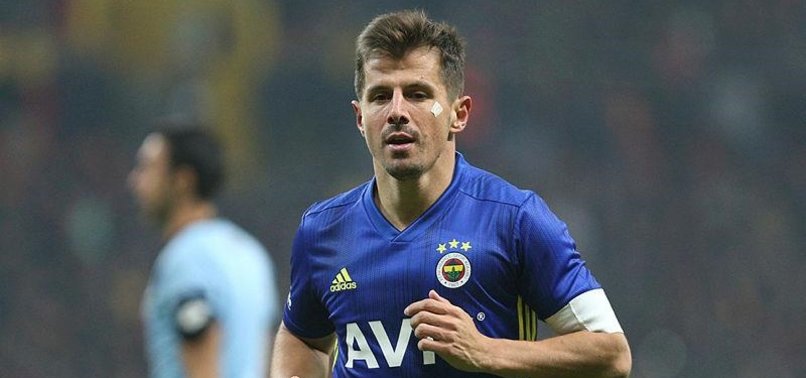 Emre Belözoğlu geri dönüyor