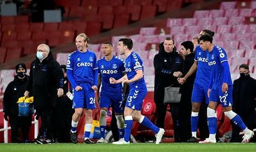 Everton Arsenal'i deplasmanda devirdi!