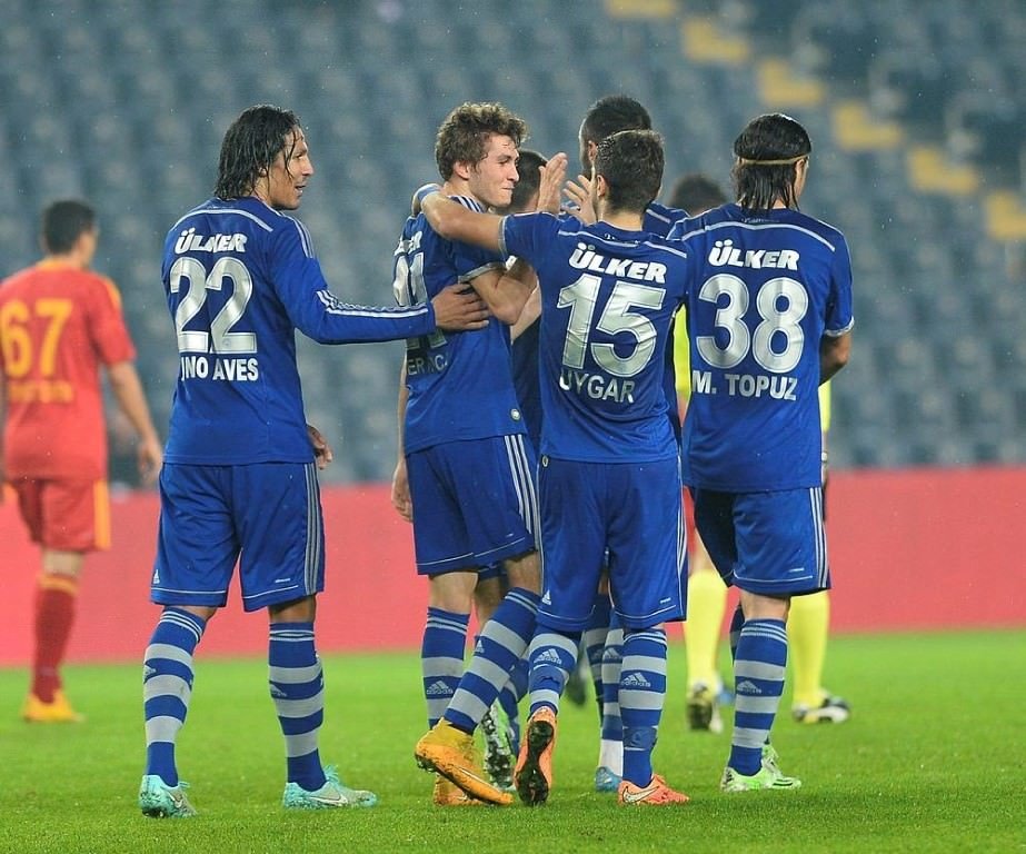 Fenerbahçe’nin Feyenoord kadrosu belli oldu