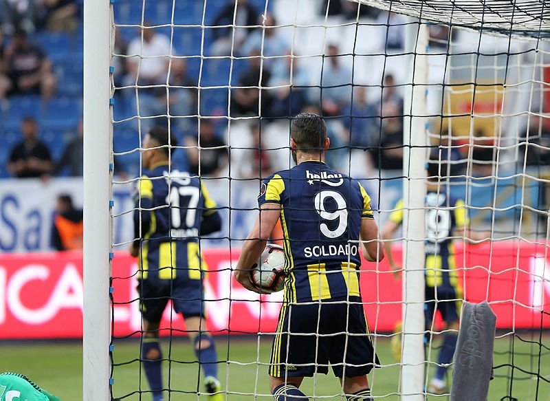 Fenerbahçe’de küfür şoku! Maç sonunda...