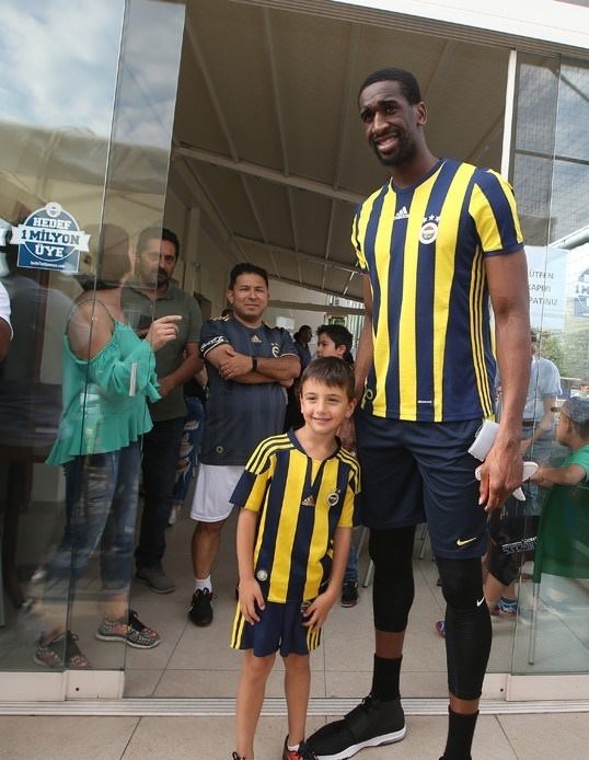 Ekpe Udoh kaleye geçti