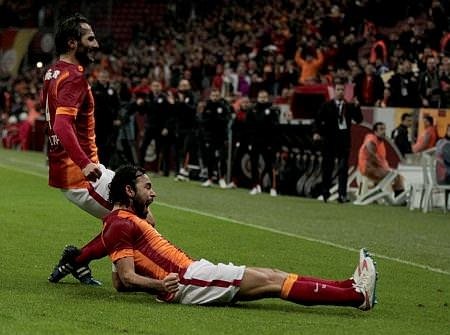 Arena koridorlarında büyük kavga