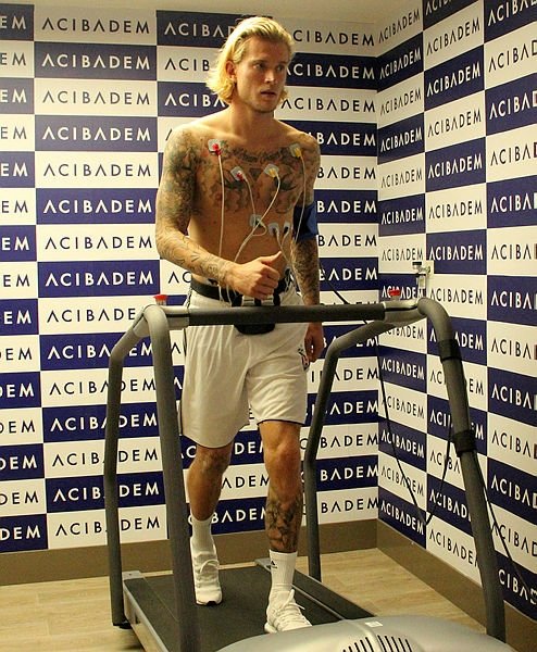 Karius kontrolden geçti