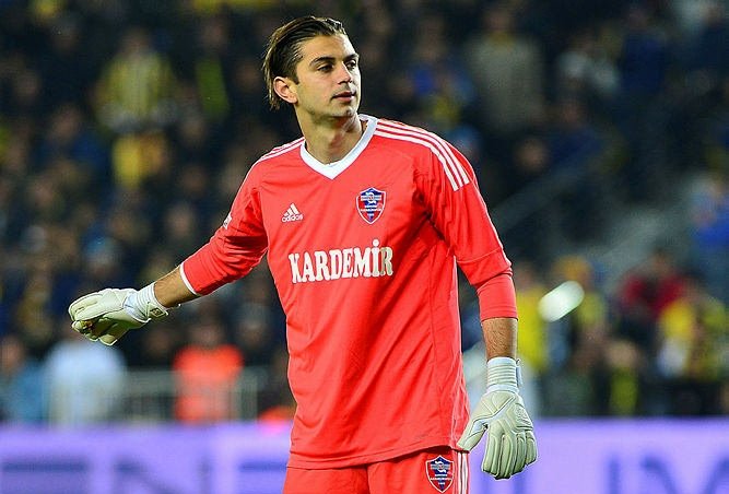 Galatasaray’a yeni kaleci geliyor