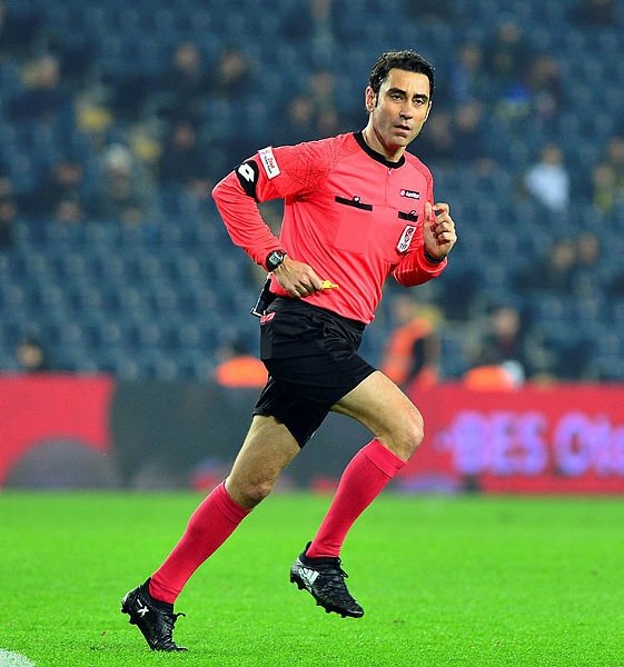 İşte hakemlerin tuttuğu takımlar