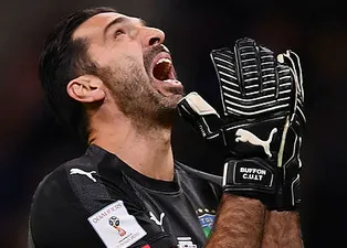 Buffon ağladı Arda Turan gündem oldu!