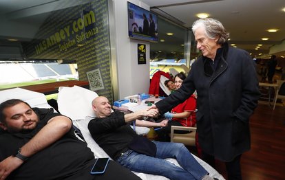 Fenerbahçe Teknik Direktörü Jorge Jesus’tan kan bağışı kampanyasına destek