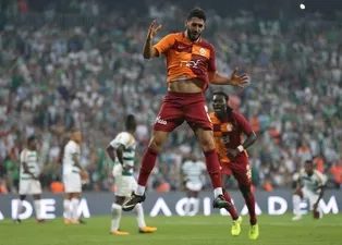 Tolga Ciğerci yıldızları solladı