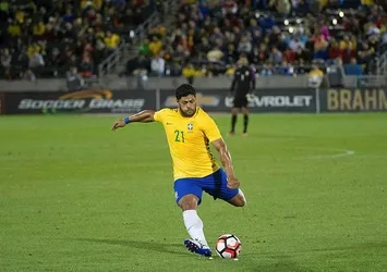 Hulk takibe aldı