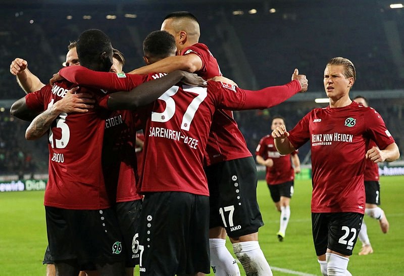 En fazla seyirciye oynayan takımlar!