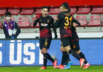 Cimbom'da çift forvet sevinci!