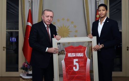 Son dakika spor haberi: Fenerbahçe Kadın Voleybol Takımı oyuncusu Melissa Vargas Türk vatandaşlığına geçti!