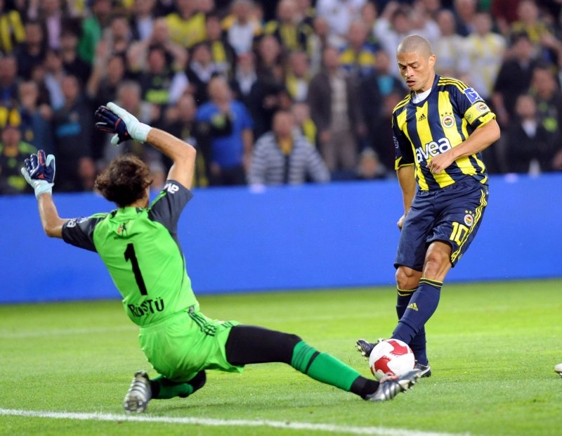 Alex seneye Fenerbahçe’de! Flaş açıklama geldi