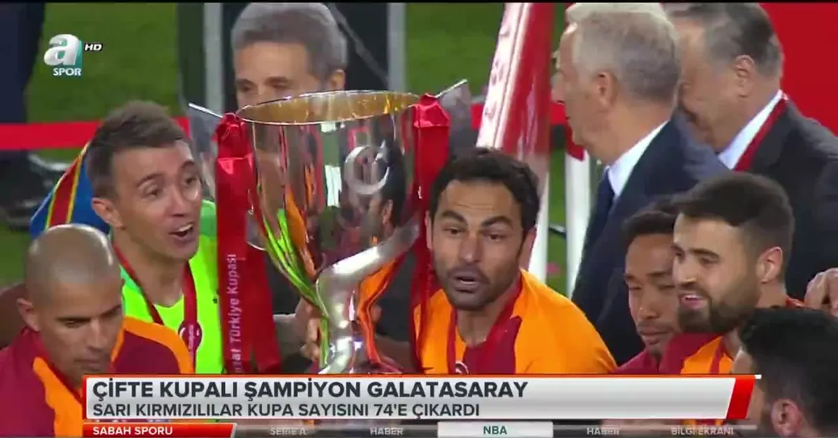 Çifte kupalı şampiyon Galatasaray