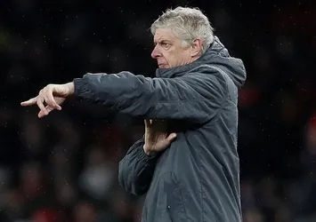 Arsene Wenger Beşiktaş'ın yıldızını istiyor!