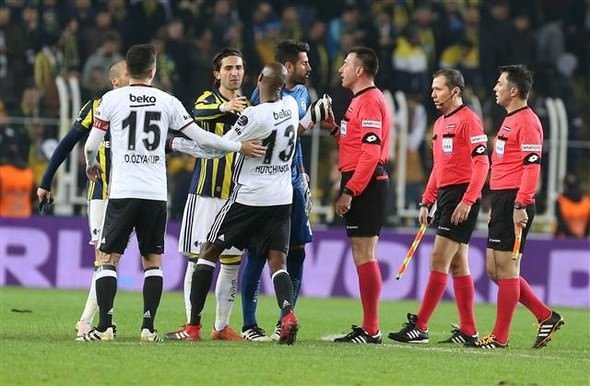 Derbide kavga çıktı