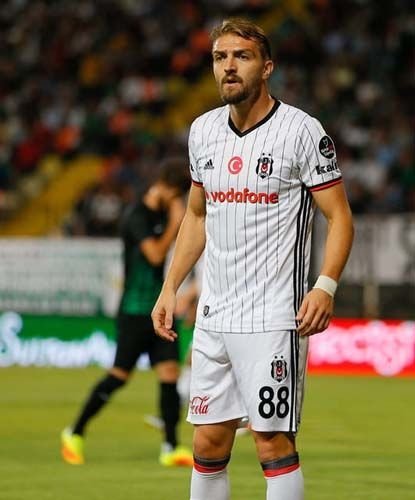 Piyasa değeri azalan ve artan Türk futbolcular