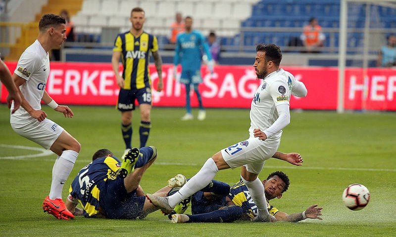 Fenerbahçe’de küfür şoku! Maç sonunda...