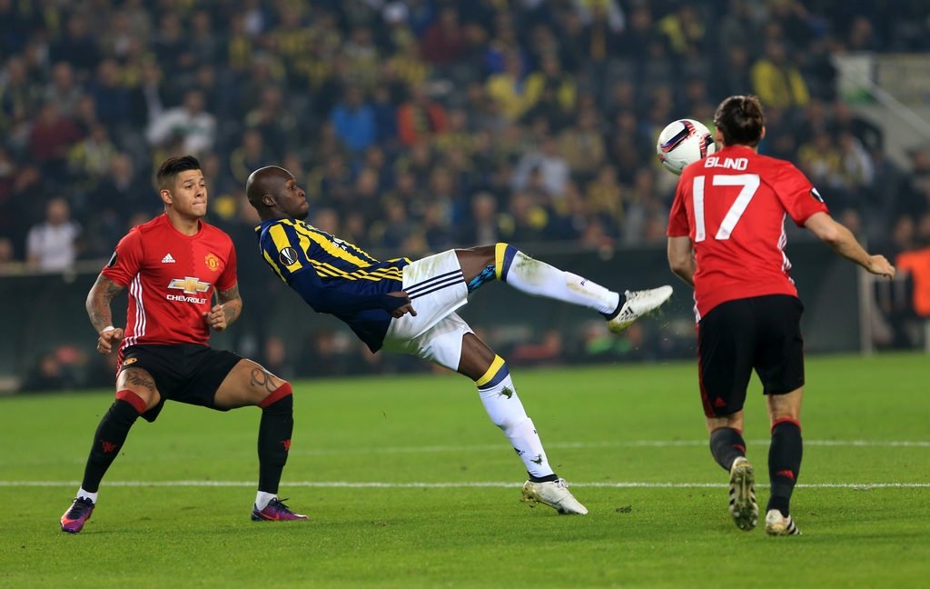 Moussa Sow Twitter’ı salladı!
