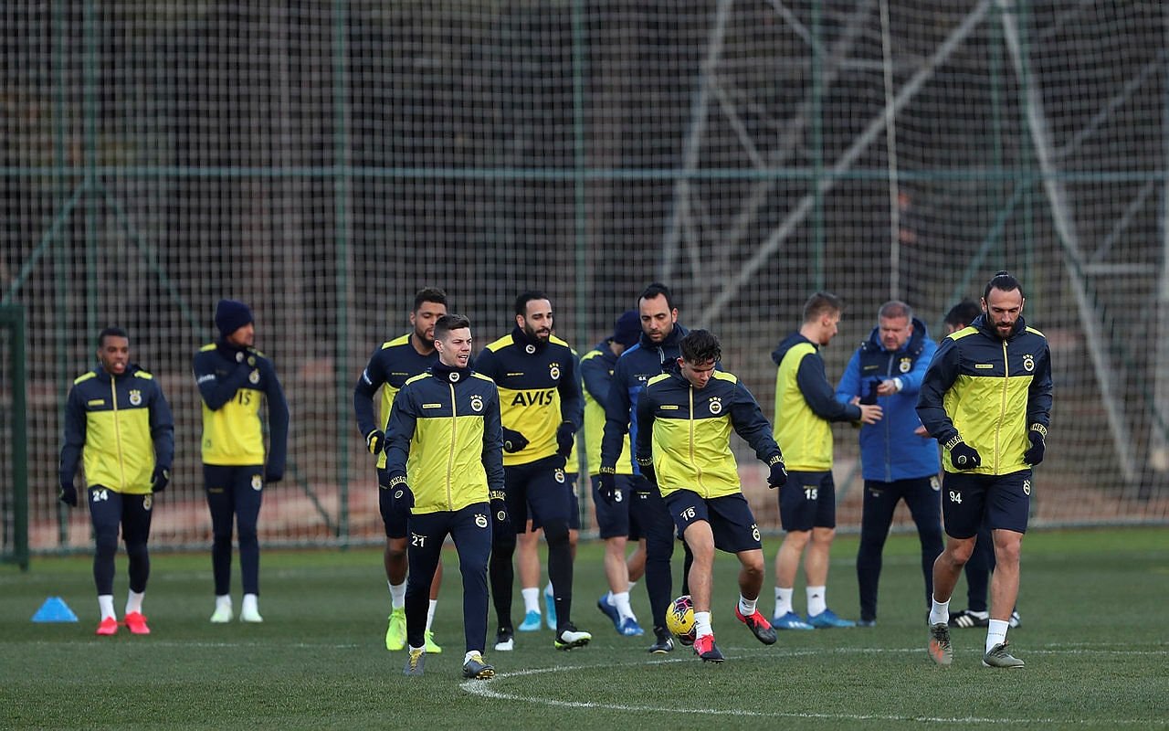Ersun Yanal’dan 9 değişiklik birden! İşte Fenerbahçe’nin GMG Kırklarelispor maçı 11’i