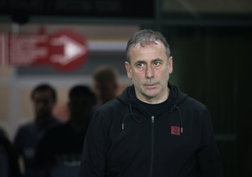 Abdullah Avcı'dan flaş eleştiri! "Saygı gördük alkışlandık ama..."