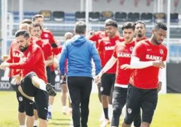 Gazişehir kampa girdi