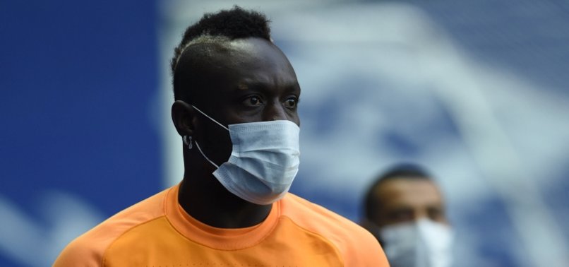 Diagne için transfer iddiası! Canlı yayında duyurdu