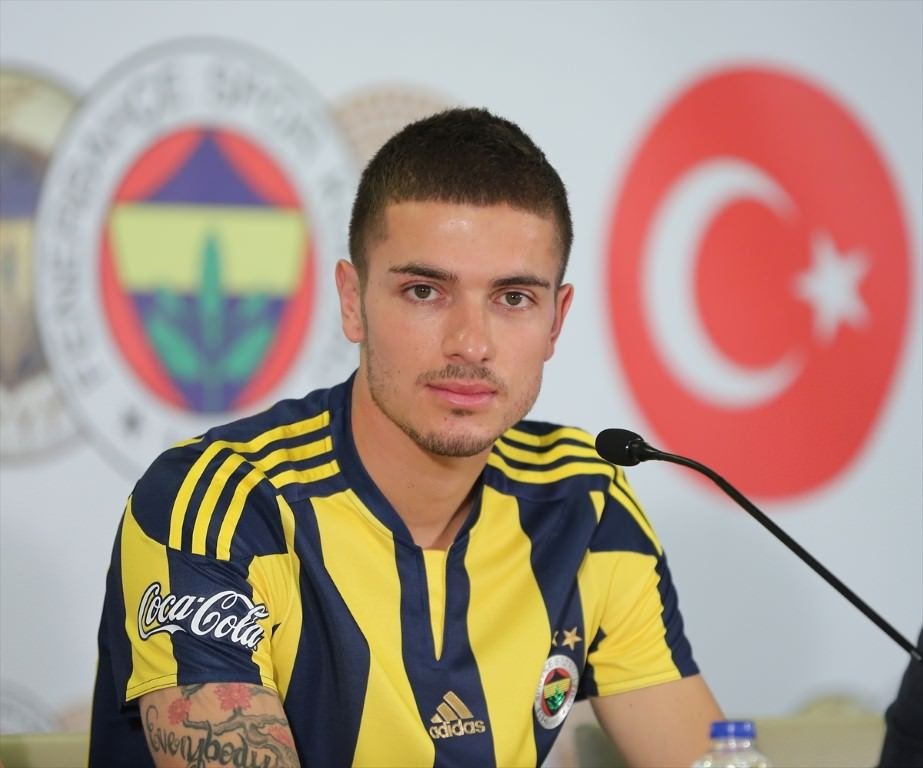 Fenerbahçe Neustadter ile 3 yıllık sözleşme imzaladı