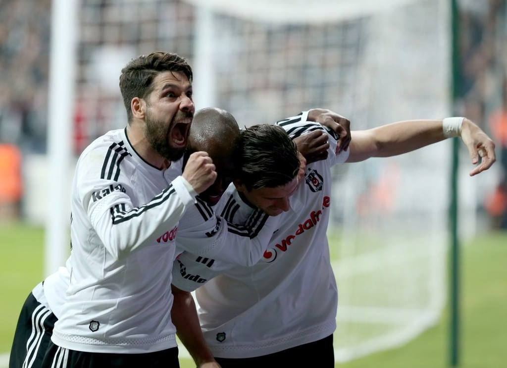 Mario Gomez’e dev talip!
