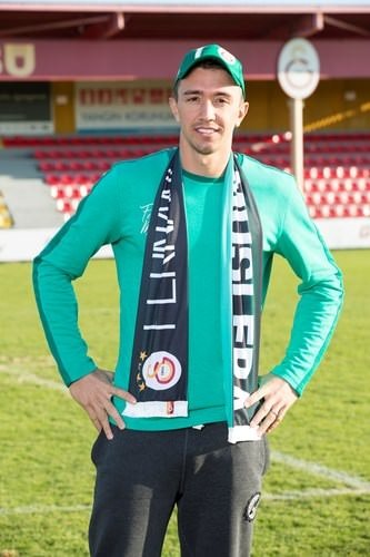 Muslera sosyal medyayı salladı