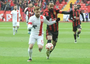 Es-Es liderliğini sürdürdü