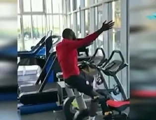 Yusuf Yazıcı, İkone'ye Müslüm Gürses şarkısı dinletti!