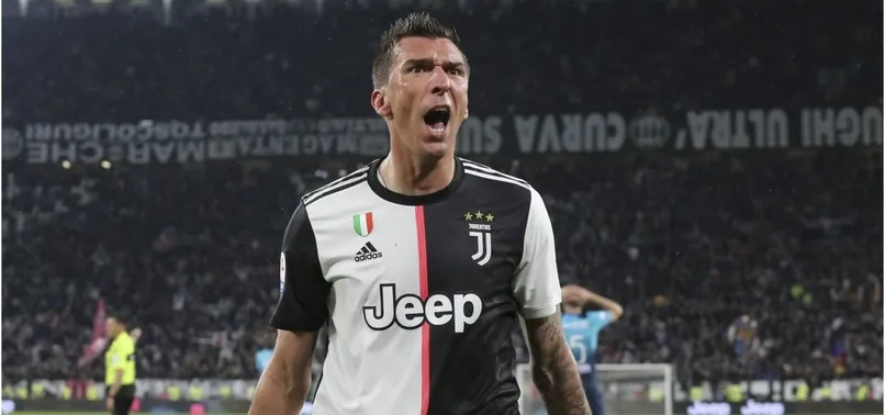 Mario Mandzukic Başakşehir ile anlaştı