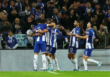 Porto evinde Antwerp'i devirdi!