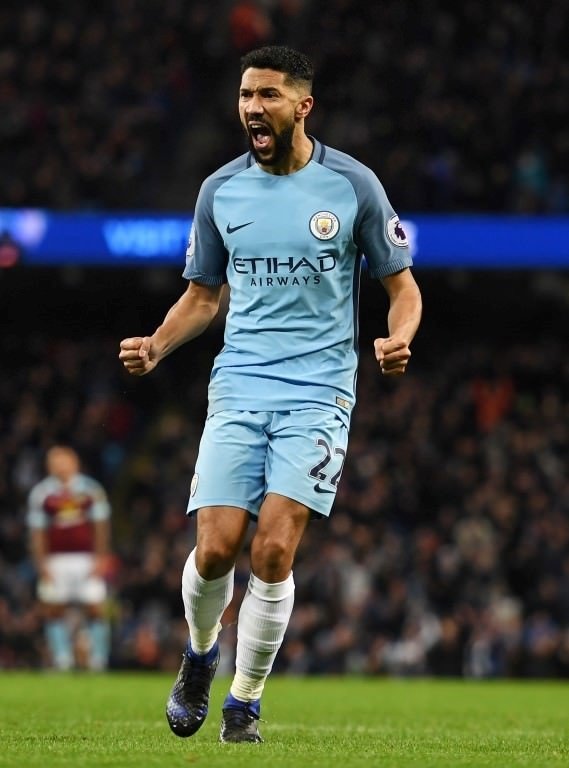 Gael Clichy’de işlem tamam!