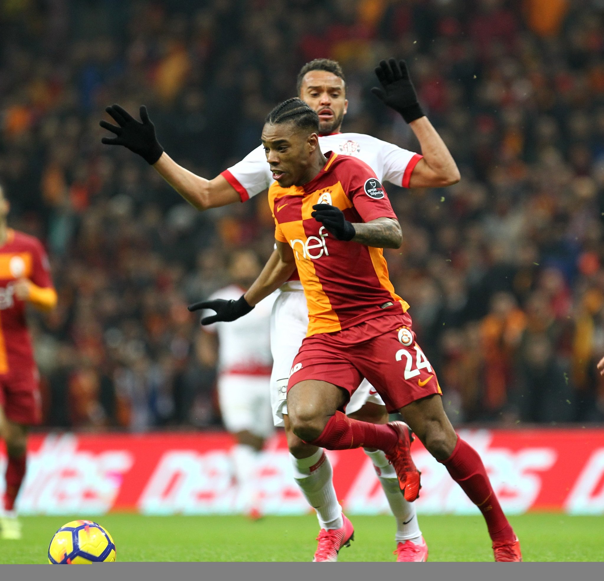 Rodrigues’e hücum!