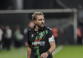 Sakaryaspor'dan flaş karar! Caner ve Burak...