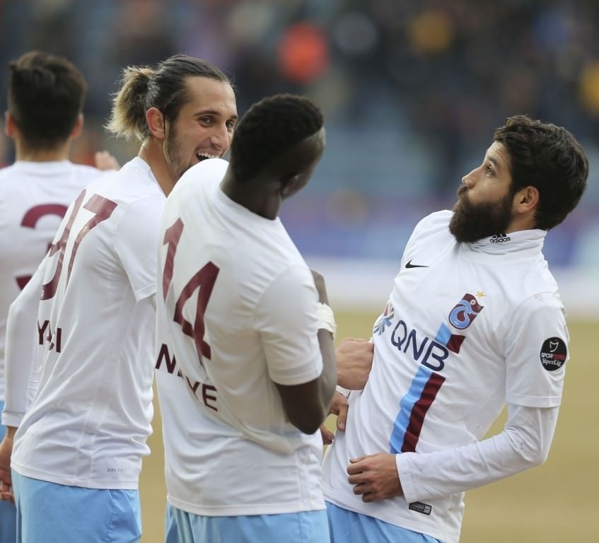 Osmanlıspor-Trabzonspor karşılaşmasından kareler